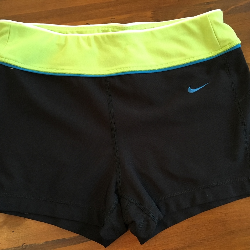 Womens Nike athletic shorts S